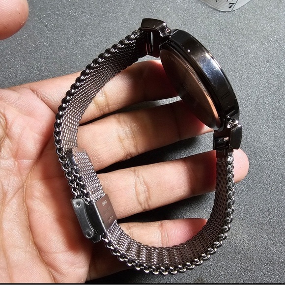 Sean John Mens Large Quartz Fashion Watch Black Mesh Strap Working SJB003GU - Picture 7 of 10